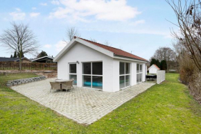 Nice Home In Ebeltoft With 4 Bedrooms, Swimming Pool And Wifi Ebeltoft